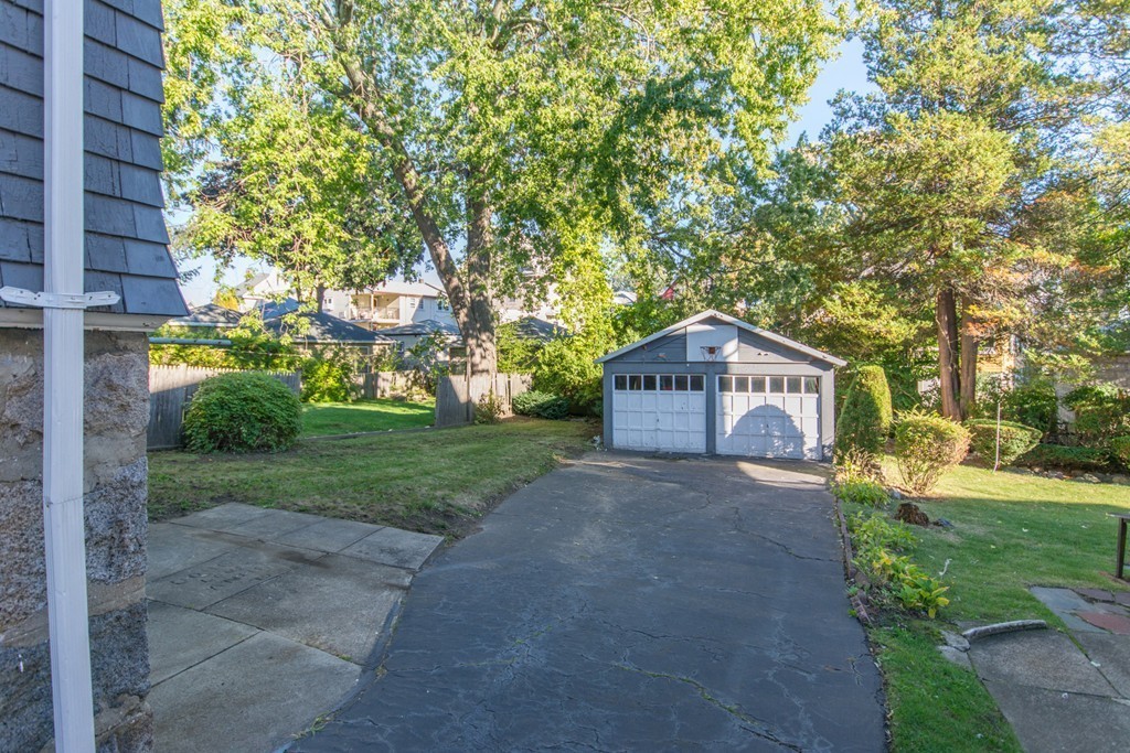 2 Maple Road Winthrop, MA 02152 - Photo 10 of 20 Gallery Image 10