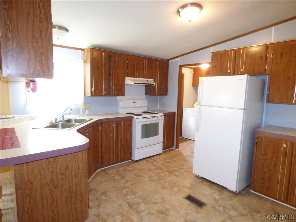 936 Ampthill Road Cartersville, VA 23027 - Photo 4 of 15 Gallery Image 4