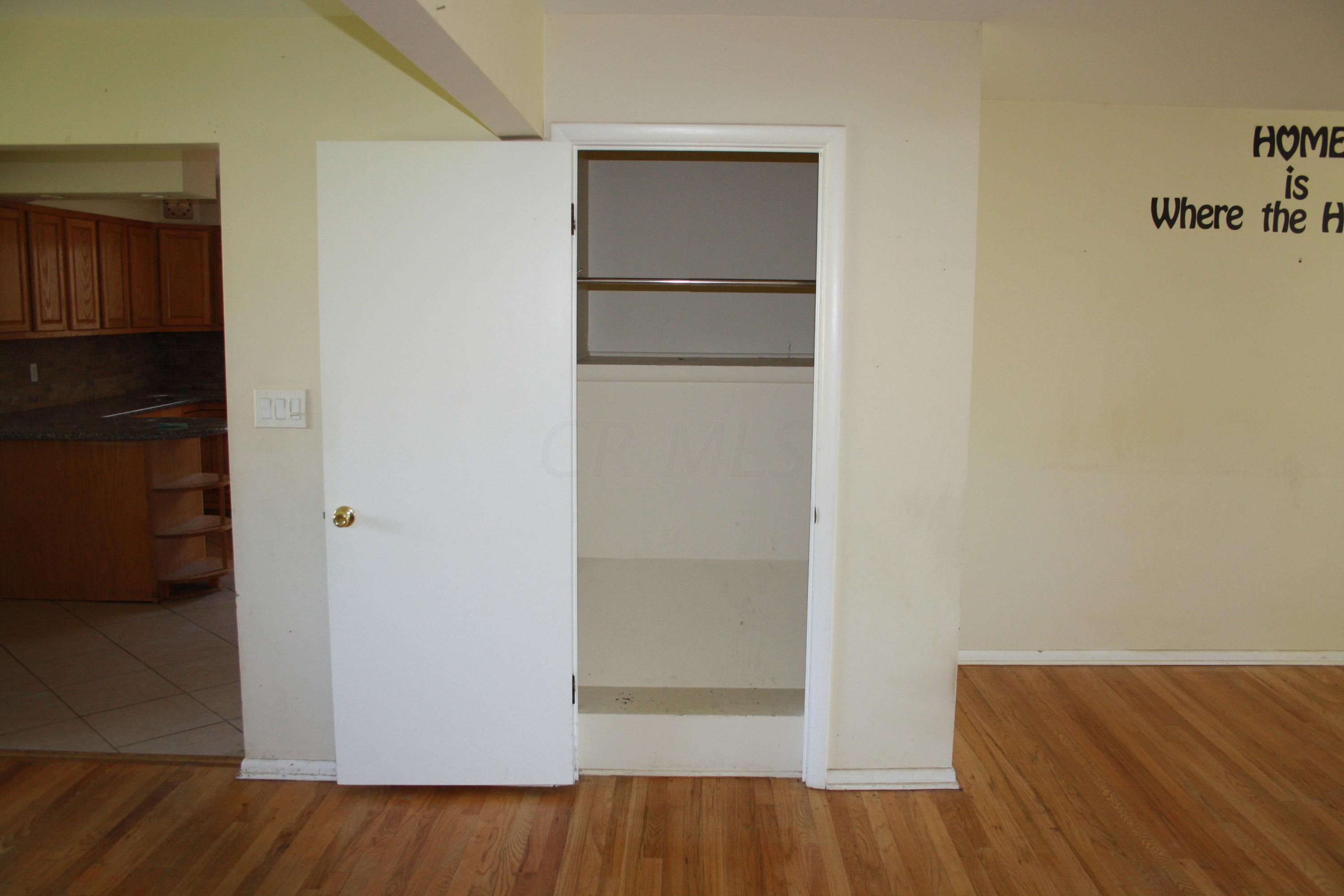 1058 Fordham Road Columbus, OH 43224 - Photo 11 of 58 Gallery Image 11
