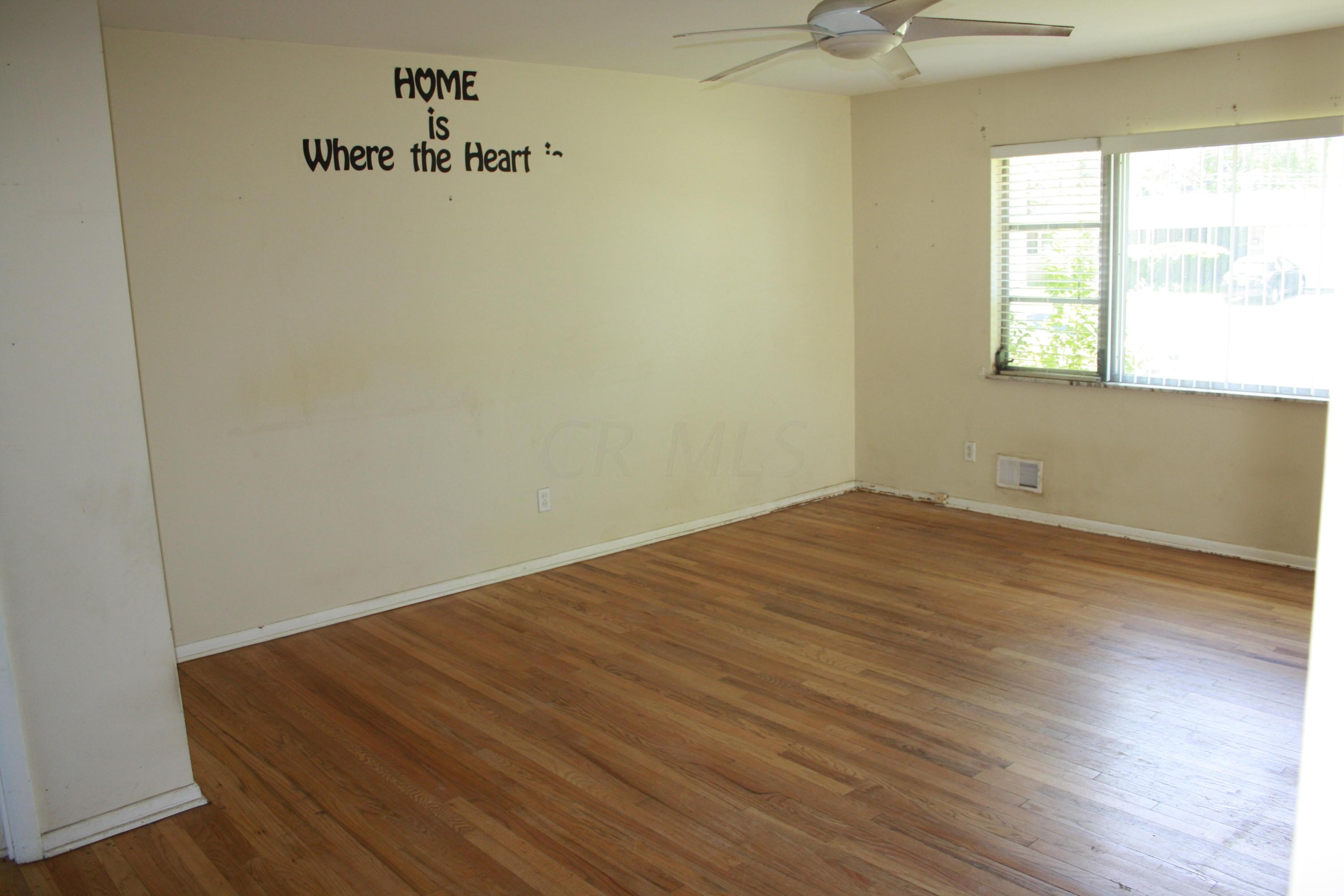 1058 Fordham Road Columbus, OH 43224 - Photo 15 of 58 Gallery Image 15