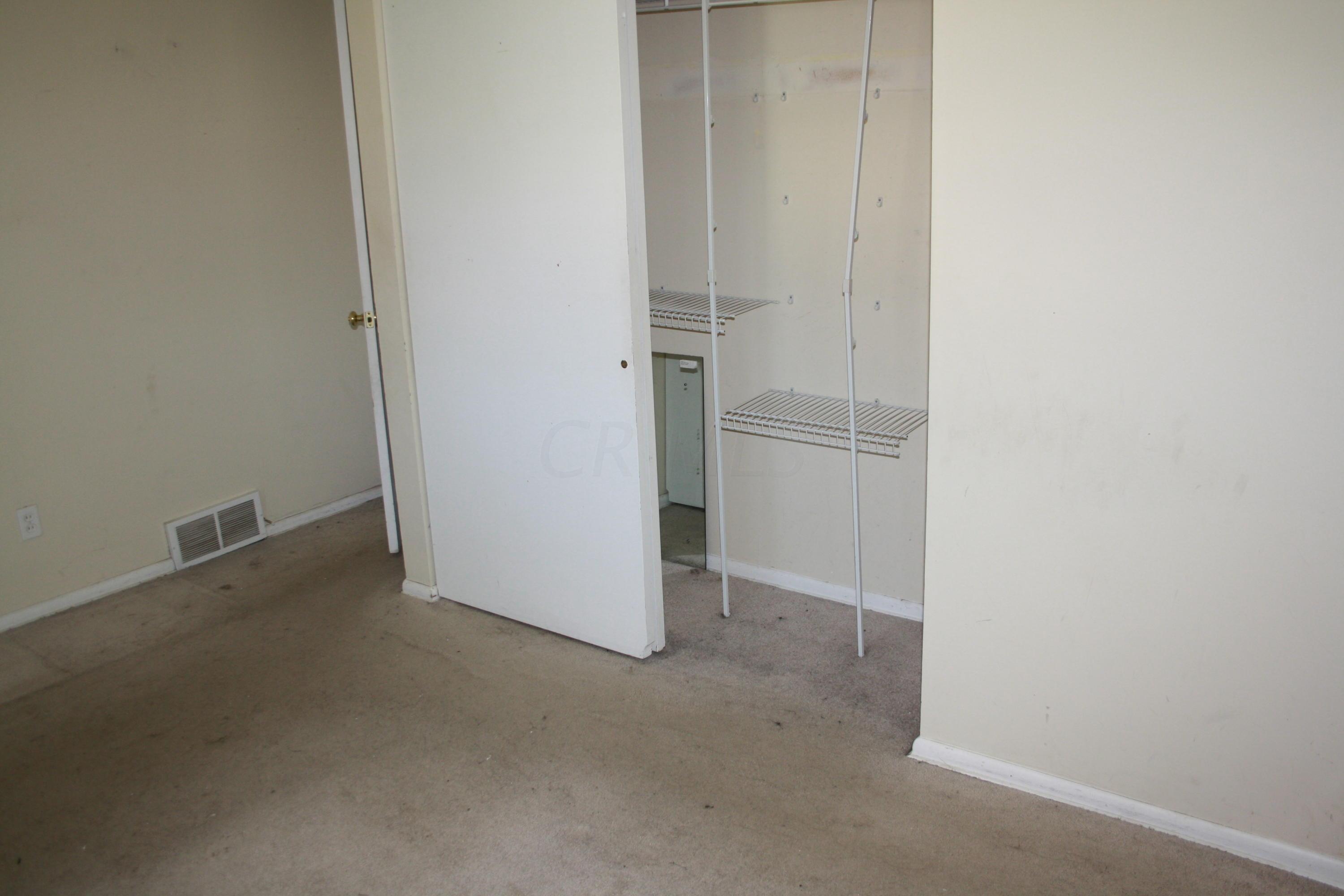 1058 Fordham Road Columbus, OH 43224 - Photo 19 of 58 Gallery Image 19