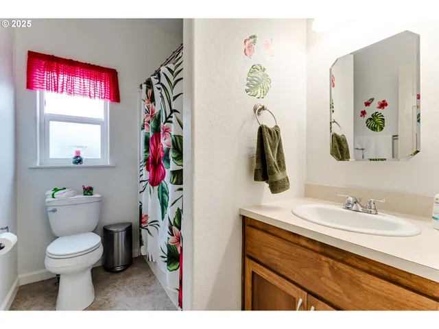 $165,000 | 2350 North Terry Street, Unit 88, Eugene, OR 97402