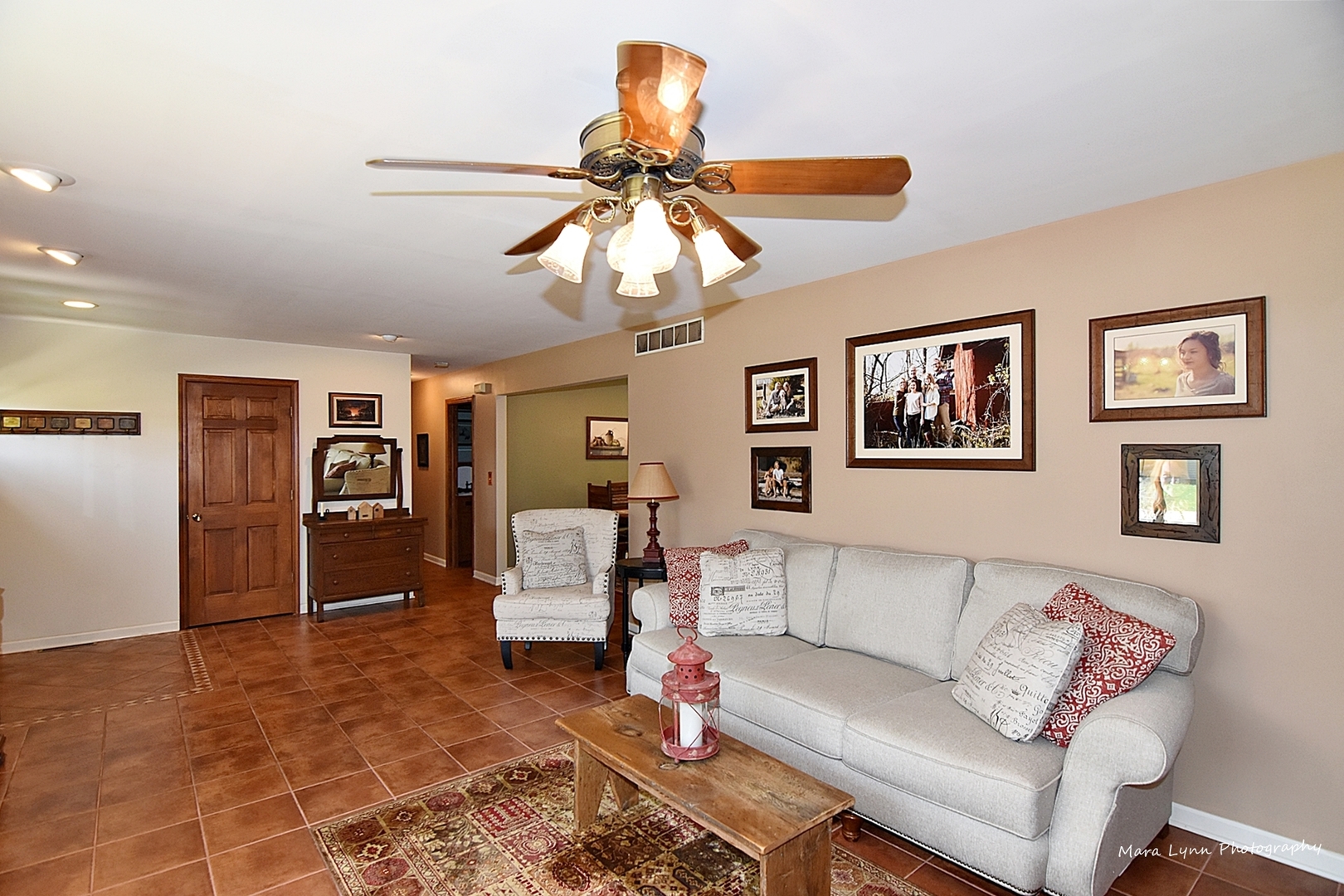 607 State Street Maple Park, IL 60151 - Photo 3 of 38