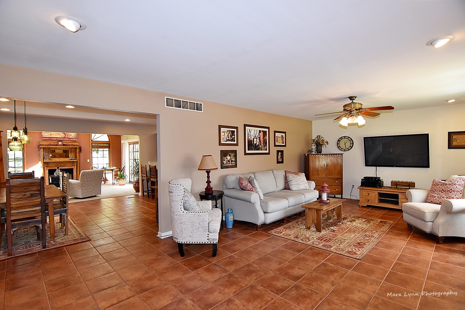 607 State Street Maple Park, IL 60151 - Photo 4 of 38