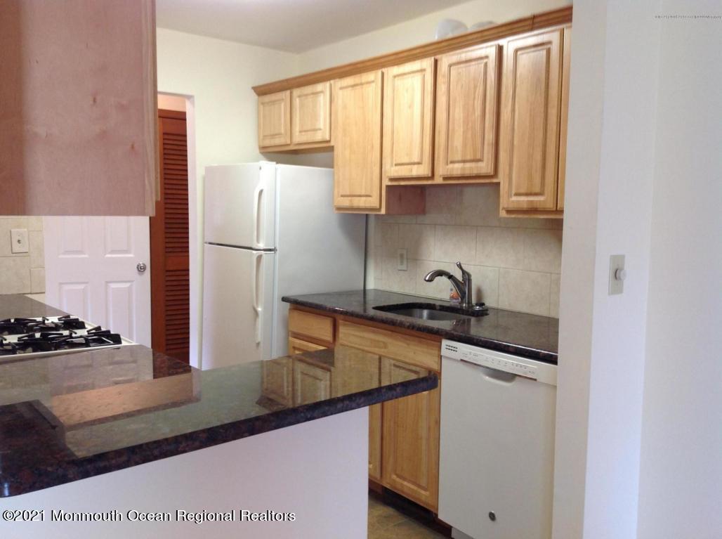 917 Ocean Road, Unit 2 Point Pleasant, NJ 08742 - Photo 16 of 23 917 Rt 88 Kitchen 4