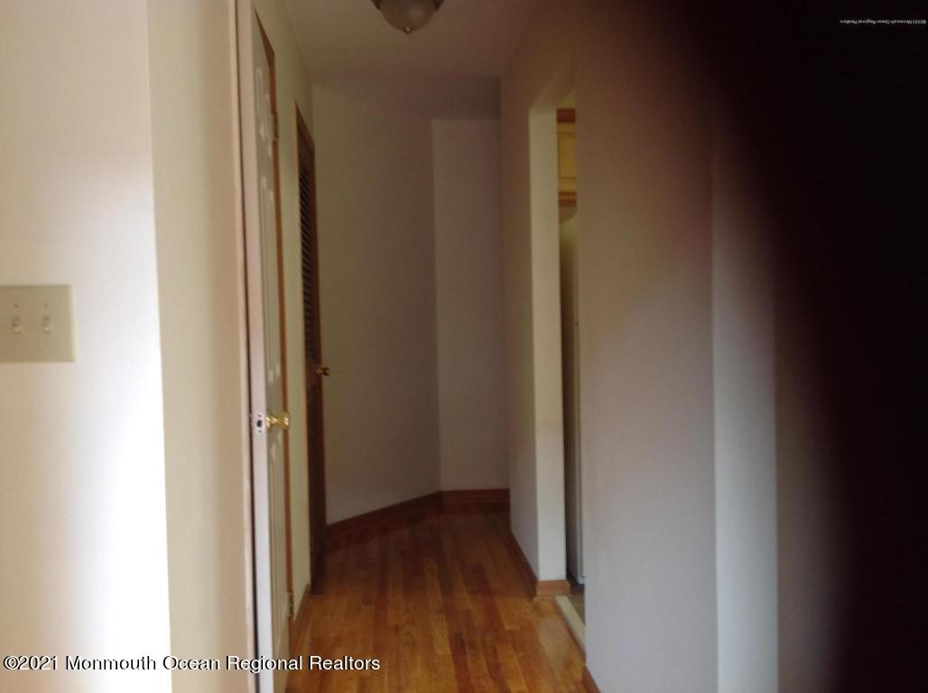 917 Ocean Road, Unit 2 Point Pleasant, NJ 08742 - Photo 3 of 23 917 Rt 88 Hallway
