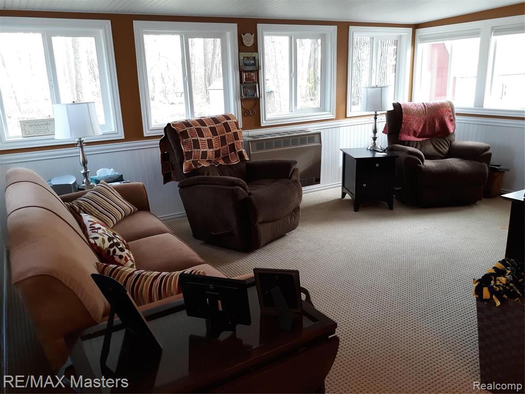 3268 Heiss Road Monroe, MI 48162 - Photo 7 of 20