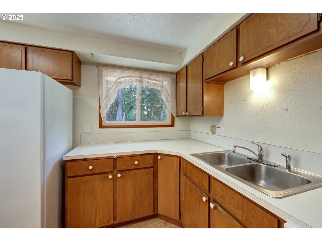 92655 Camelia Road Astoria, OR 97103 - Photo 12 of 34 Gallery Image 12