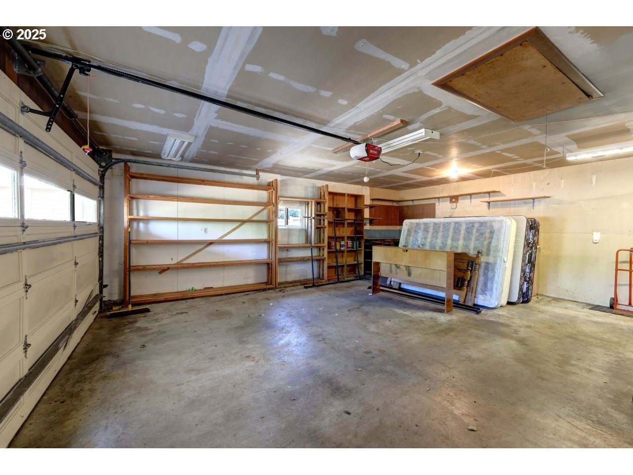 92655 Camelia Road Astoria, OR 97103 - Photo 29 of 34 Gallery Image 29