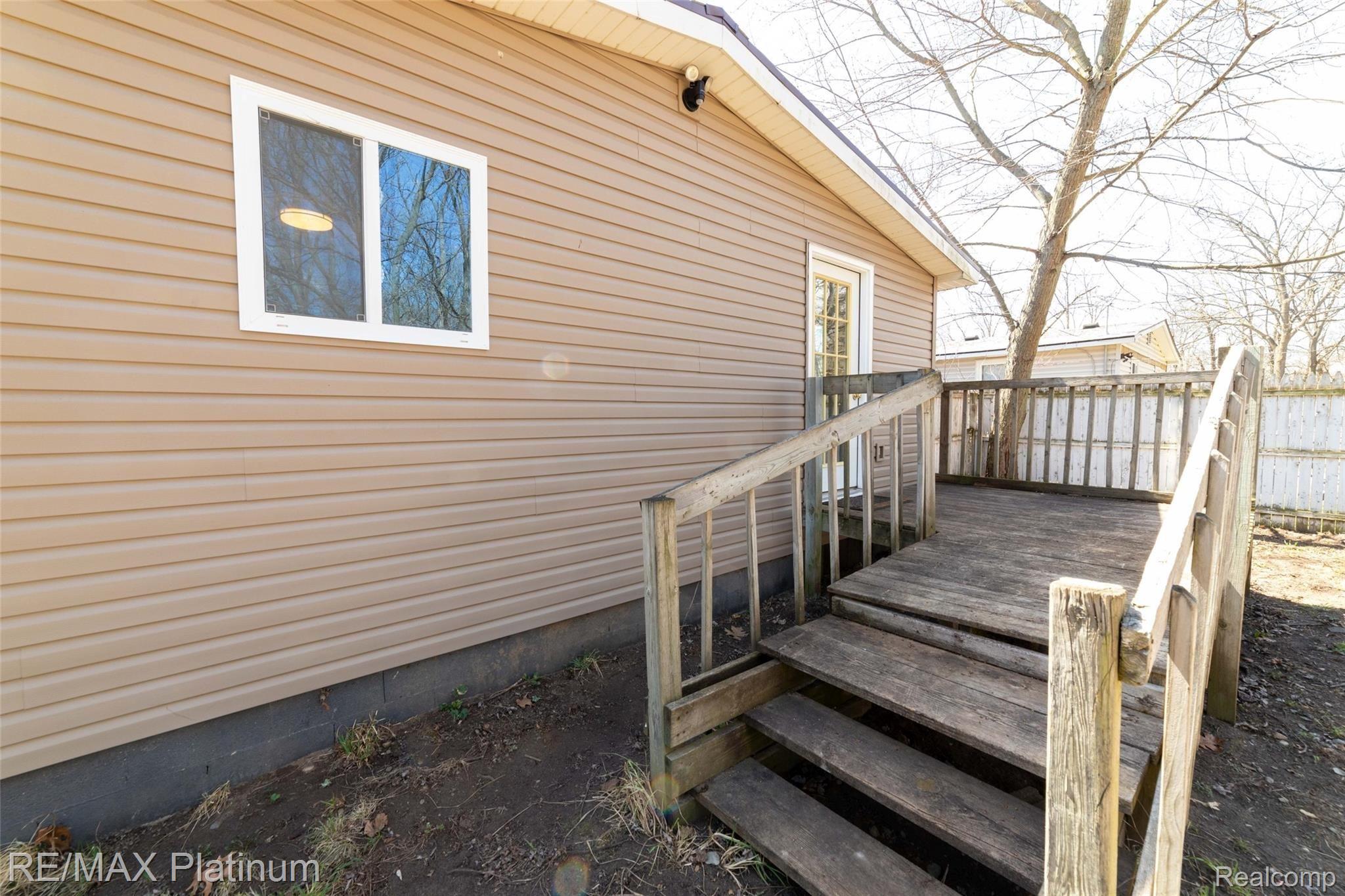 588 Snyder Road Highland, MI 48357 - Photo 17 of 24 588 Snyder_33.jpg