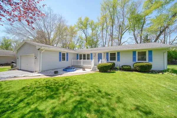 $229,900 | 3130 Daggitt Drive, Spring Arbor, MI 49283