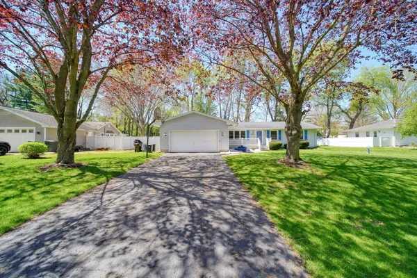 $229,900 | 3130 Daggitt Drive, Spring Arbor, MI 49283