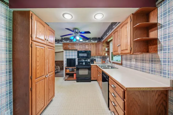$229,900 | 3130 Daggitt Drive, Spring Arbor, MI 49283