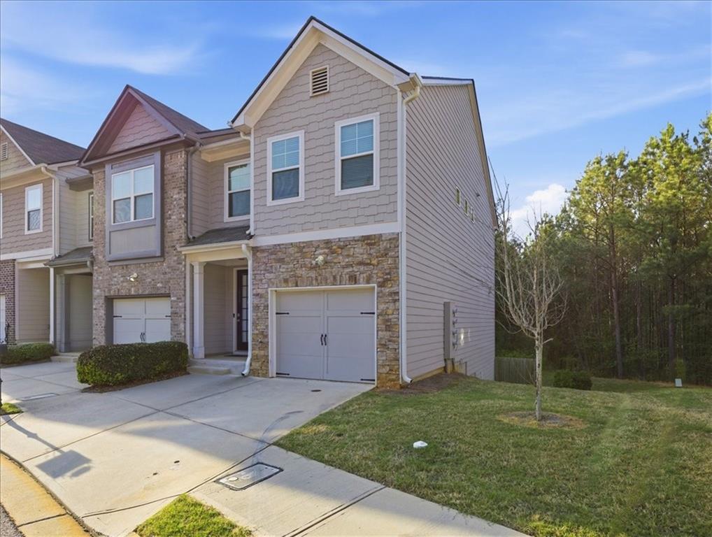 1000 Belfry Terrace Fairburn, GA 30213 - Photo 2 of 36