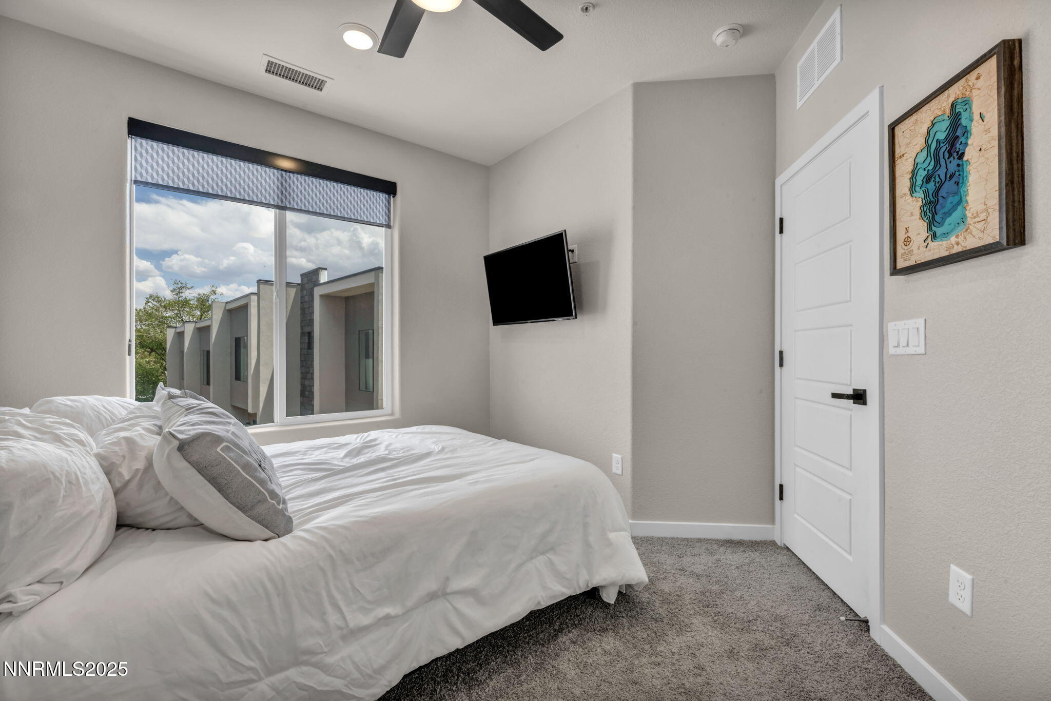 150 Rissone Lane Reno, NV 89503 - Photo 33 of 53 24-web-or-mls-150-rissone-ln