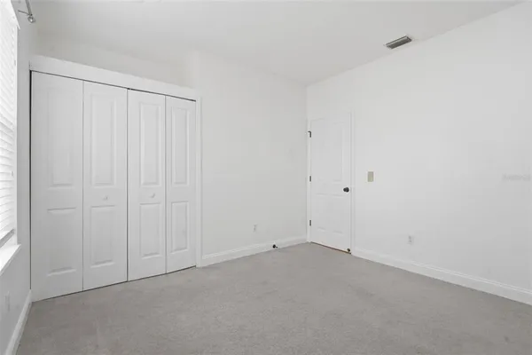 $3,000 | 1406 East Ridgewood Street, Orlando, FL 32803