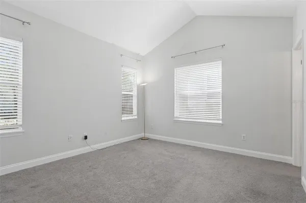 $3,000 | 1406 East Ridgewood Street, Orlando, FL 32803