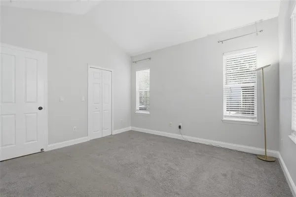 $3,000 | 1406 East Ridgewood Street, Orlando, FL 32803