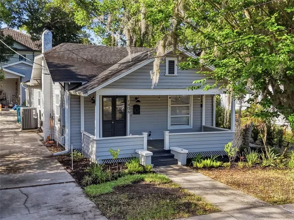 $3,000 | 1406 East Ridgewood Street, Orlando, FL 32803