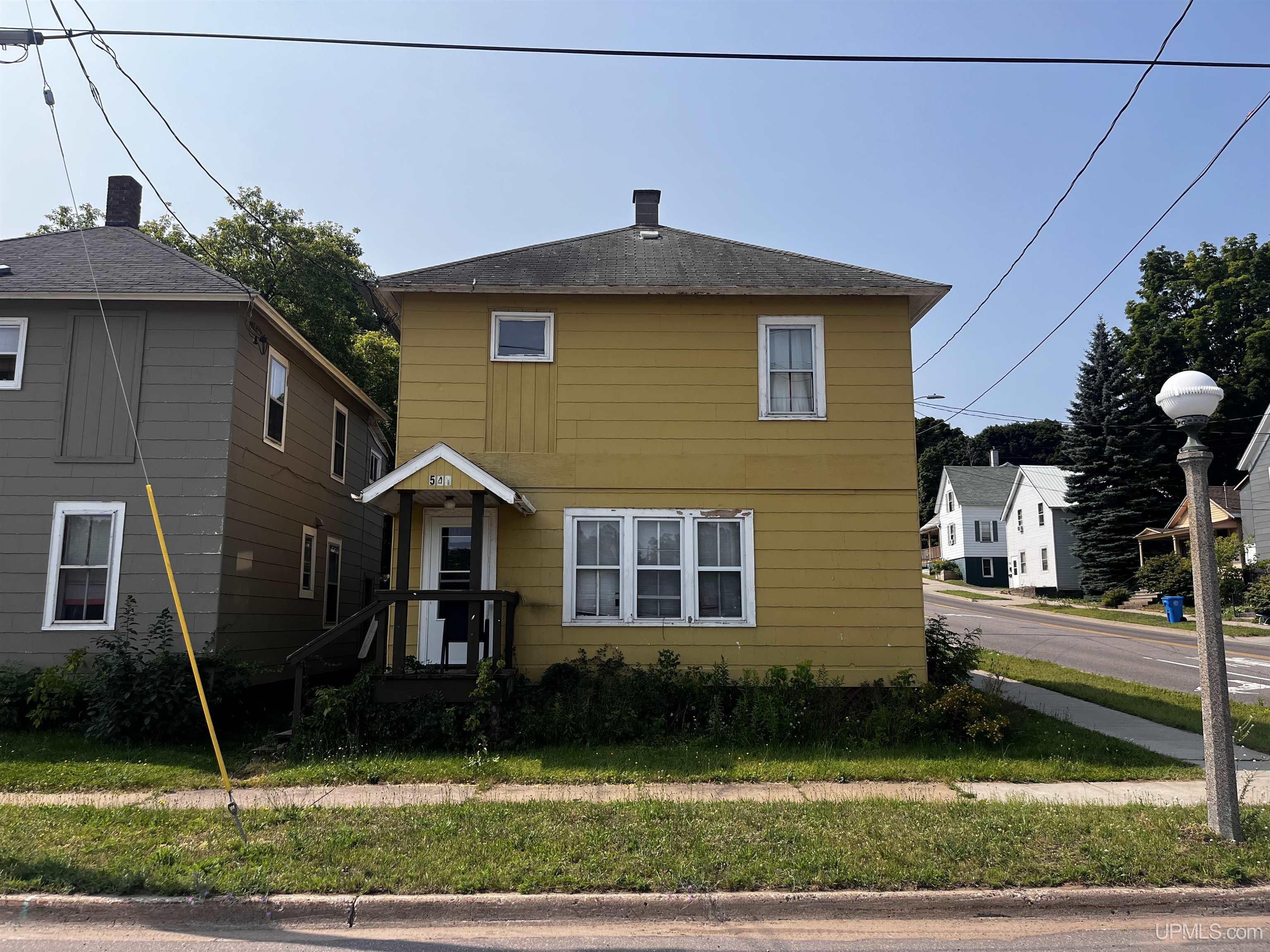 541 West Spring Street Marquette, MI 49855 - Photo 1 of 21 Gallery Image 1