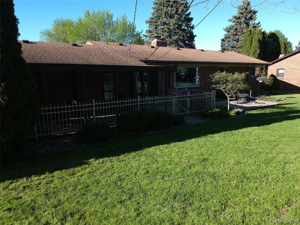 95 Boyken Road Rochester, MI 48307 - Photo 7 of 35