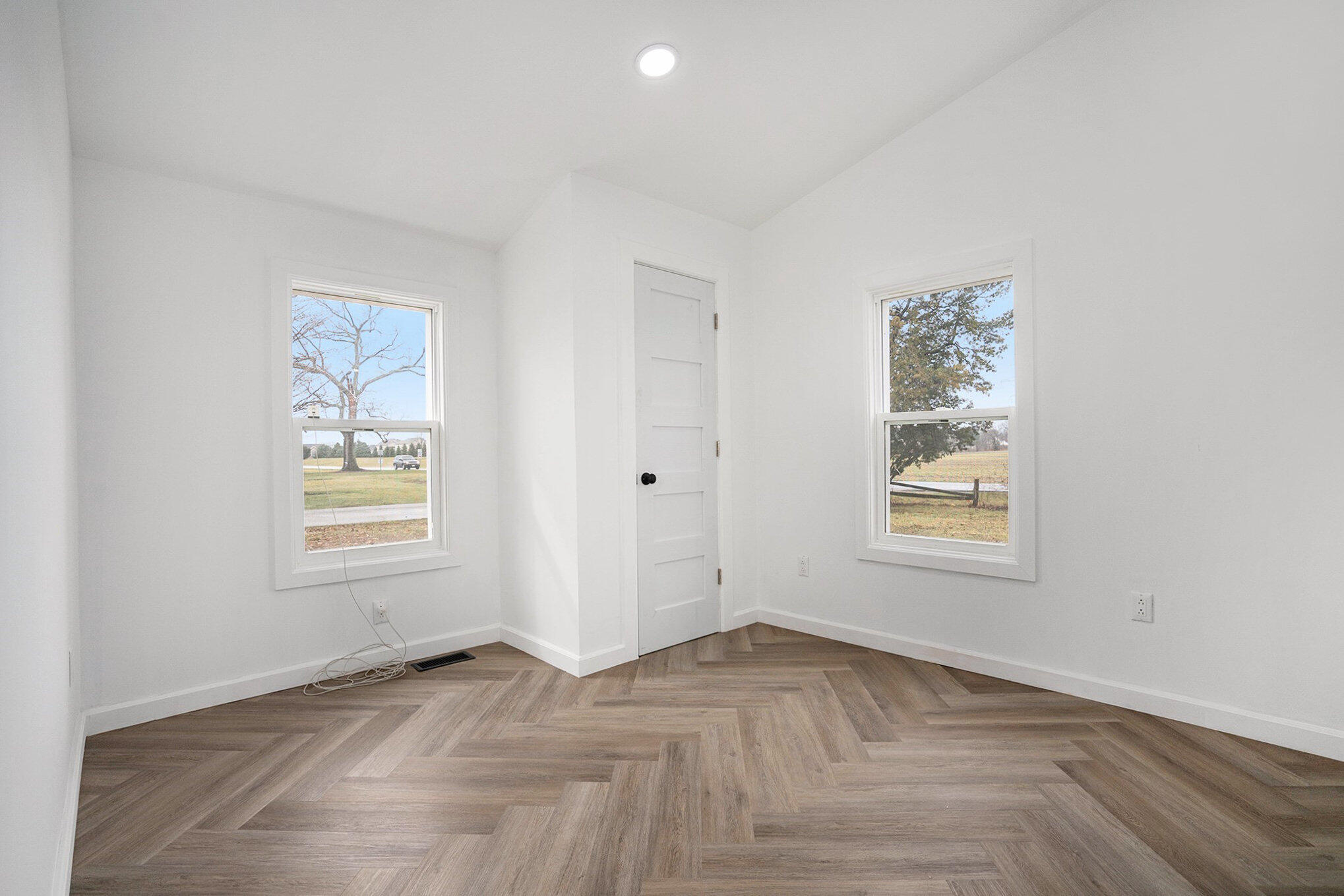 71599 State Line Road Edwardsburg, MI 49112 - Photo 14 of 26 71599 State Line Road bedroom 2
