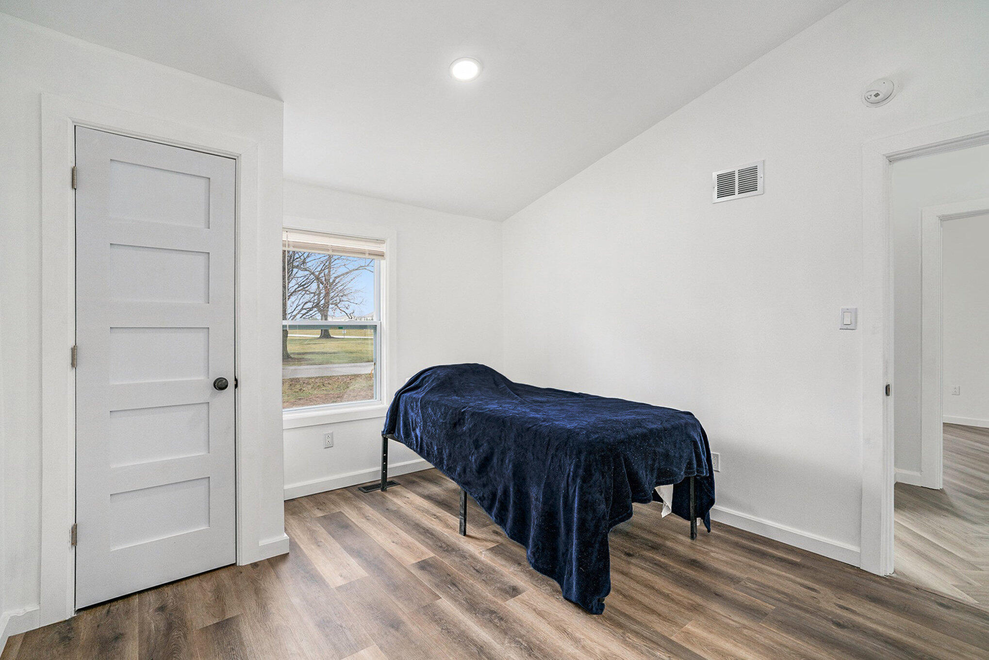 71599 State Line Road Edwardsburg, MI 49112 - Photo 16 of 26 71599 State Line Road bedroom 3