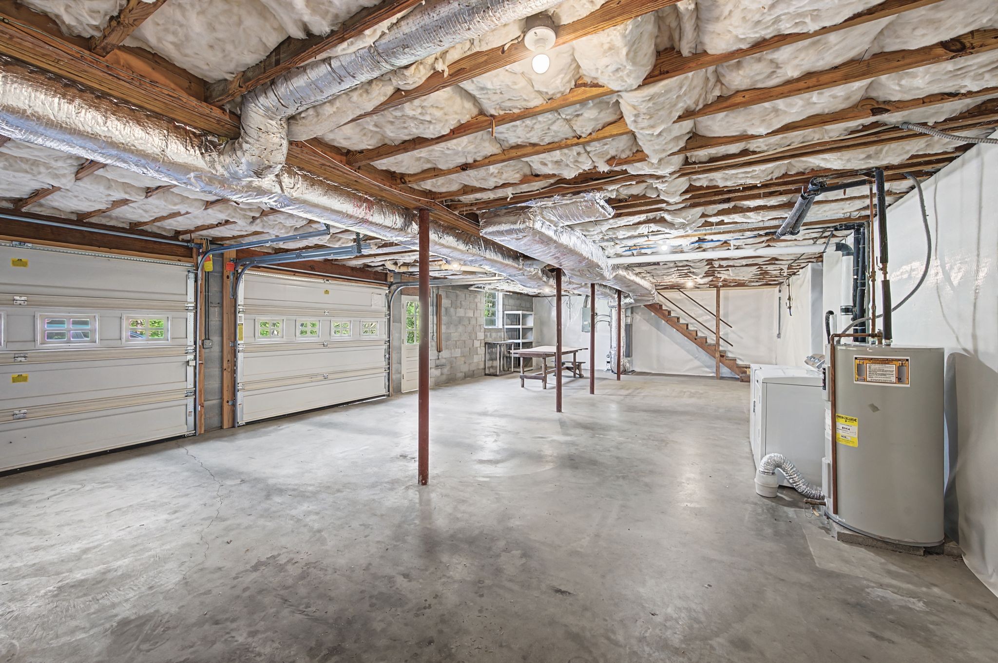 520 Holt Valley Road Nashville, TN 37209 - Photo 29 of 47 a view of a garage