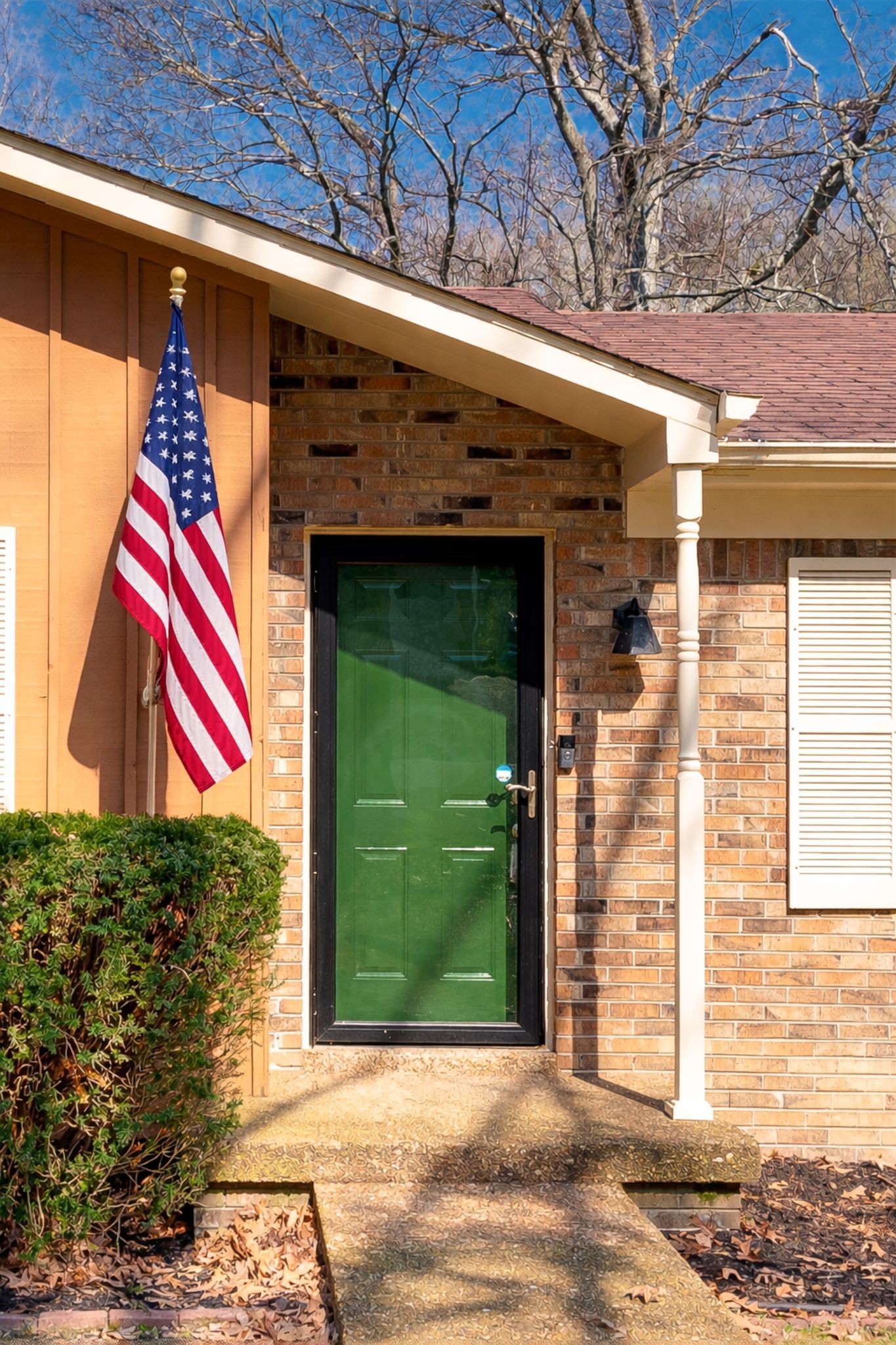 520 Holt Valley Road Nashville, TN 37209 - Photo 5 of 47 a view of front door of house
