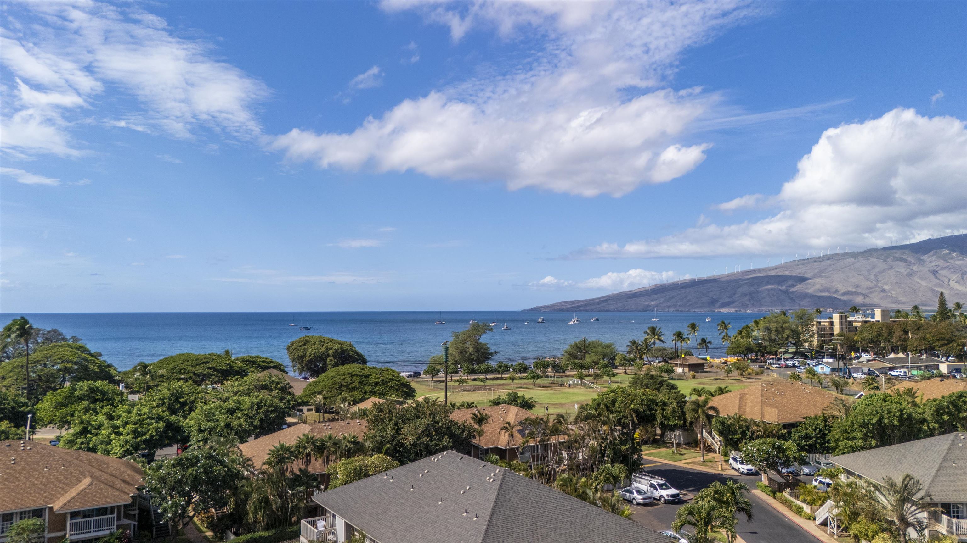 140 Uwapo Road, Unit 39101 Kihei, HI 96753 - Photo 33 of 35 a view of a city
