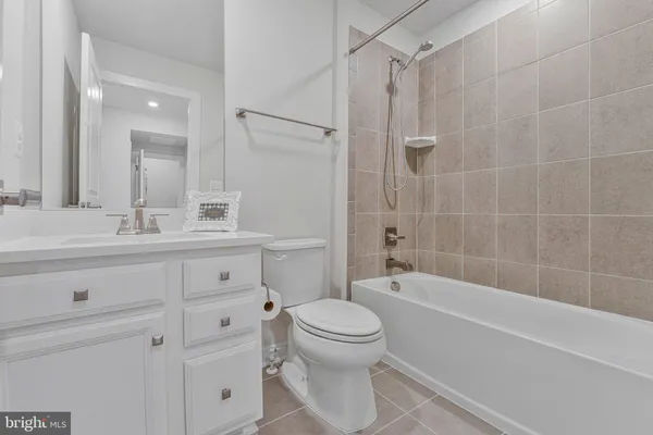 $625,000 | 13270 Woodland Park Road, Unit 3J, Herndon, VA 20171