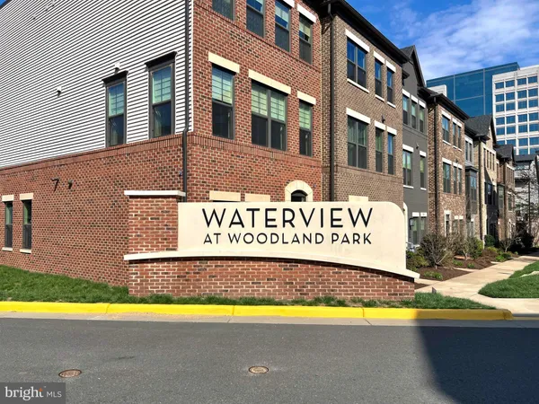 $625,000 | 13270 Woodland Park Road, Unit 3J, Herndon, VA 20171