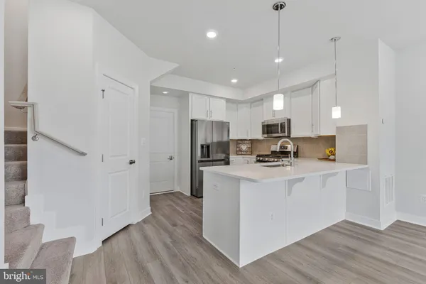 $625,000 | 13270 Woodland Park Road, Unit 3J, Herndon, VA 20171