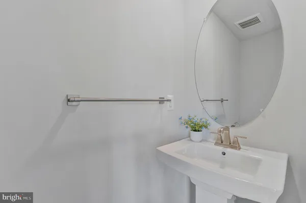 $625,000 | 13270 Woodland Park Road, Unit 3J, Herndon, VA 20171