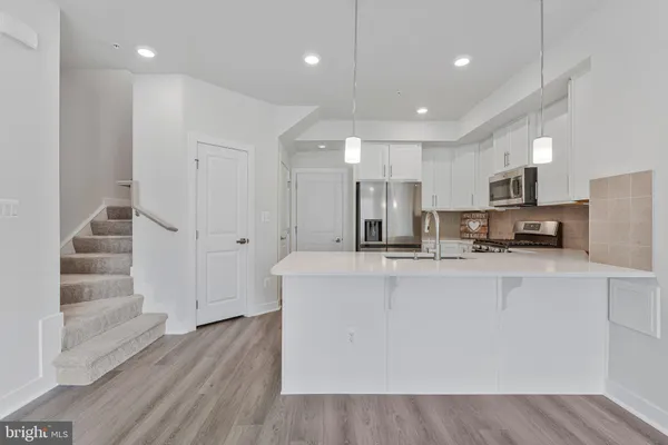 $625,000 | 13270 Woodland Park Road, Unit 3J, Herndon, VA 20171