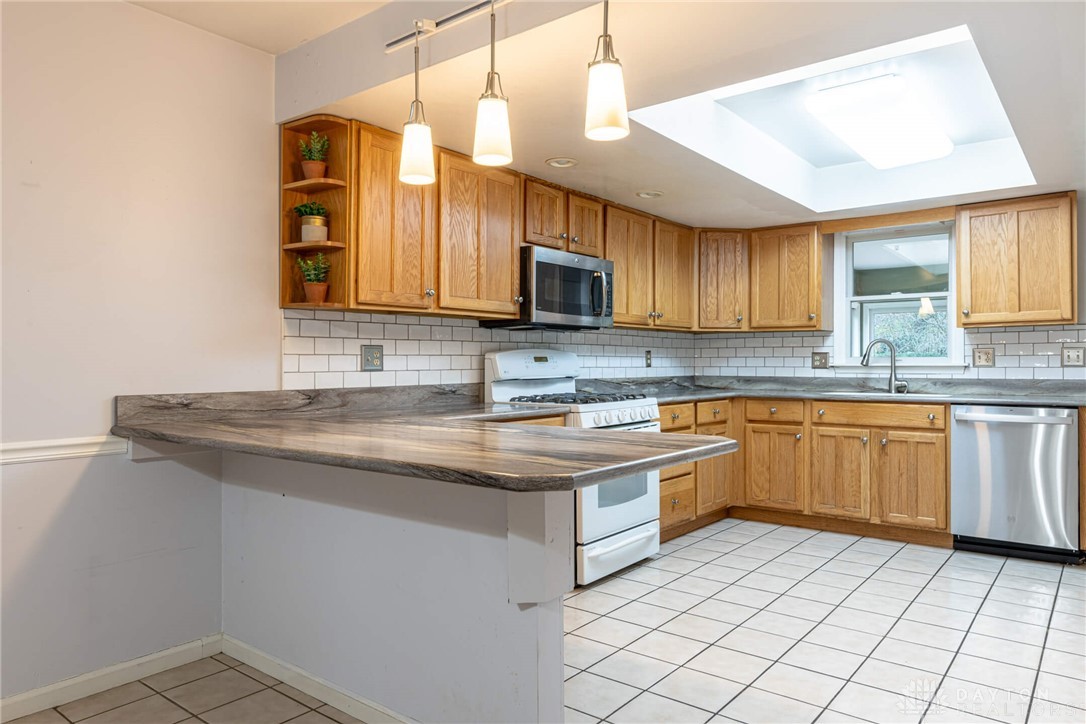 100 East Rahn Road Kettering, OH 45429 - Photo 4 of 50