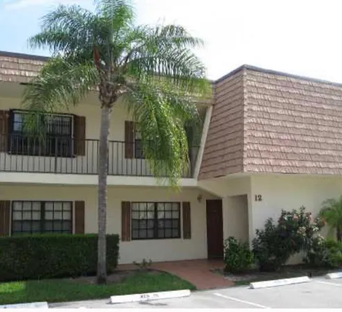 $2,100 | 4259 Oak Terrace Drive, Greenacres, FL 33463