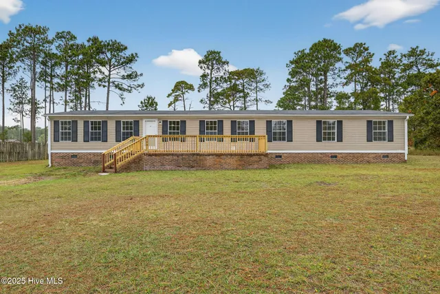 $295,000 | 108 Gold Coast Drive, Hampstead, NC 28443