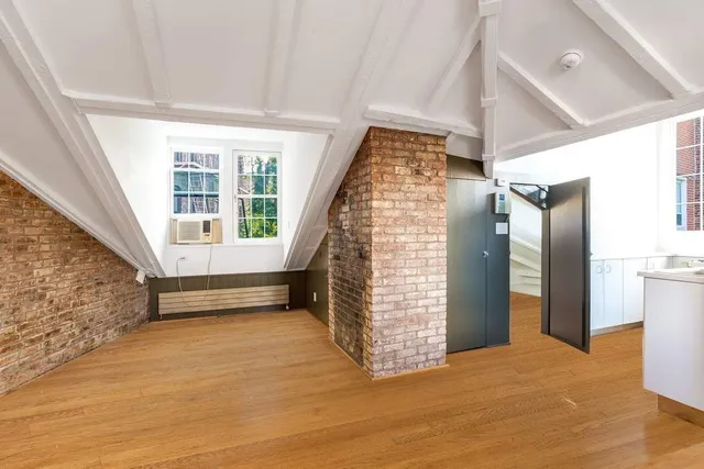 $750,000 | 46 Commerce Street, Unit 5 | West Village