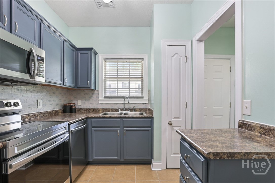 155 Barfield Way Rincon, GA 31326 - Photo 7 of 23