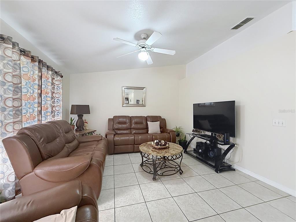 522 Imperial Place Kissimmee, FL 34758 - Photo 15 of 32