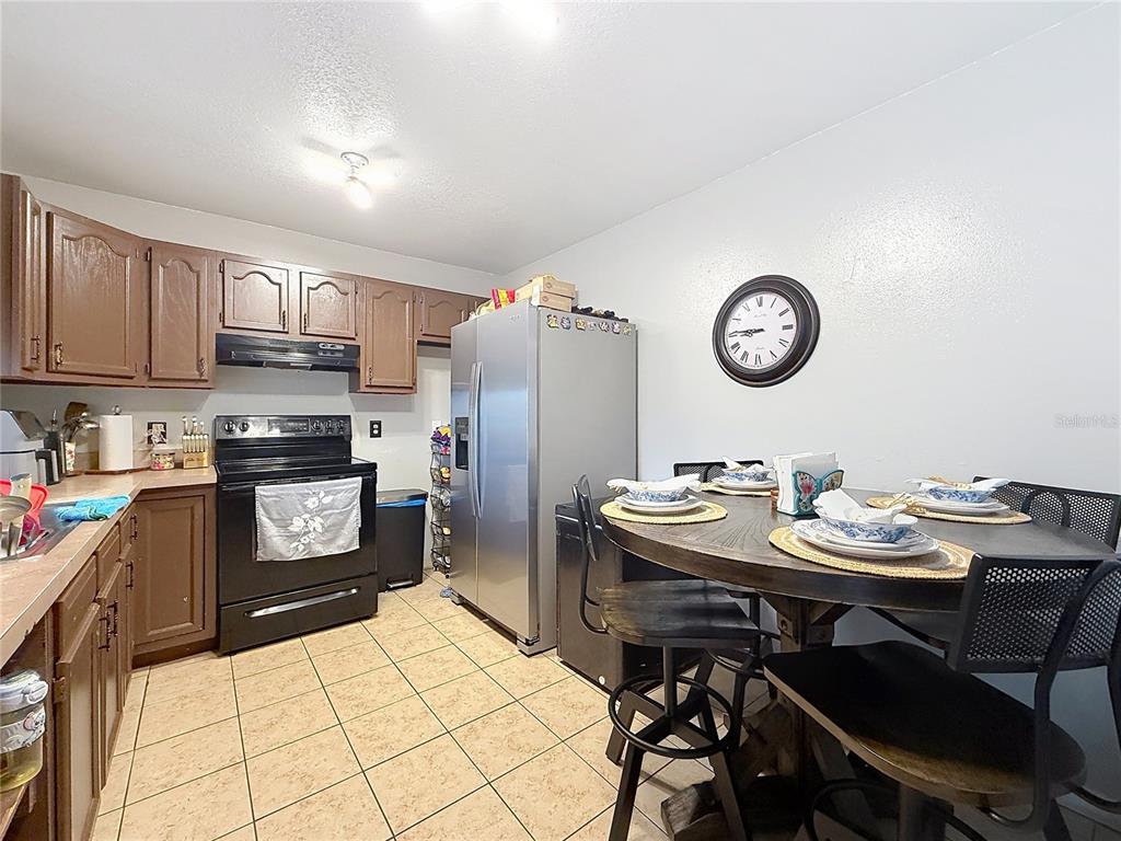 522 Imperial Place Kissimmee, FL 34758 - Photo 5 of 32