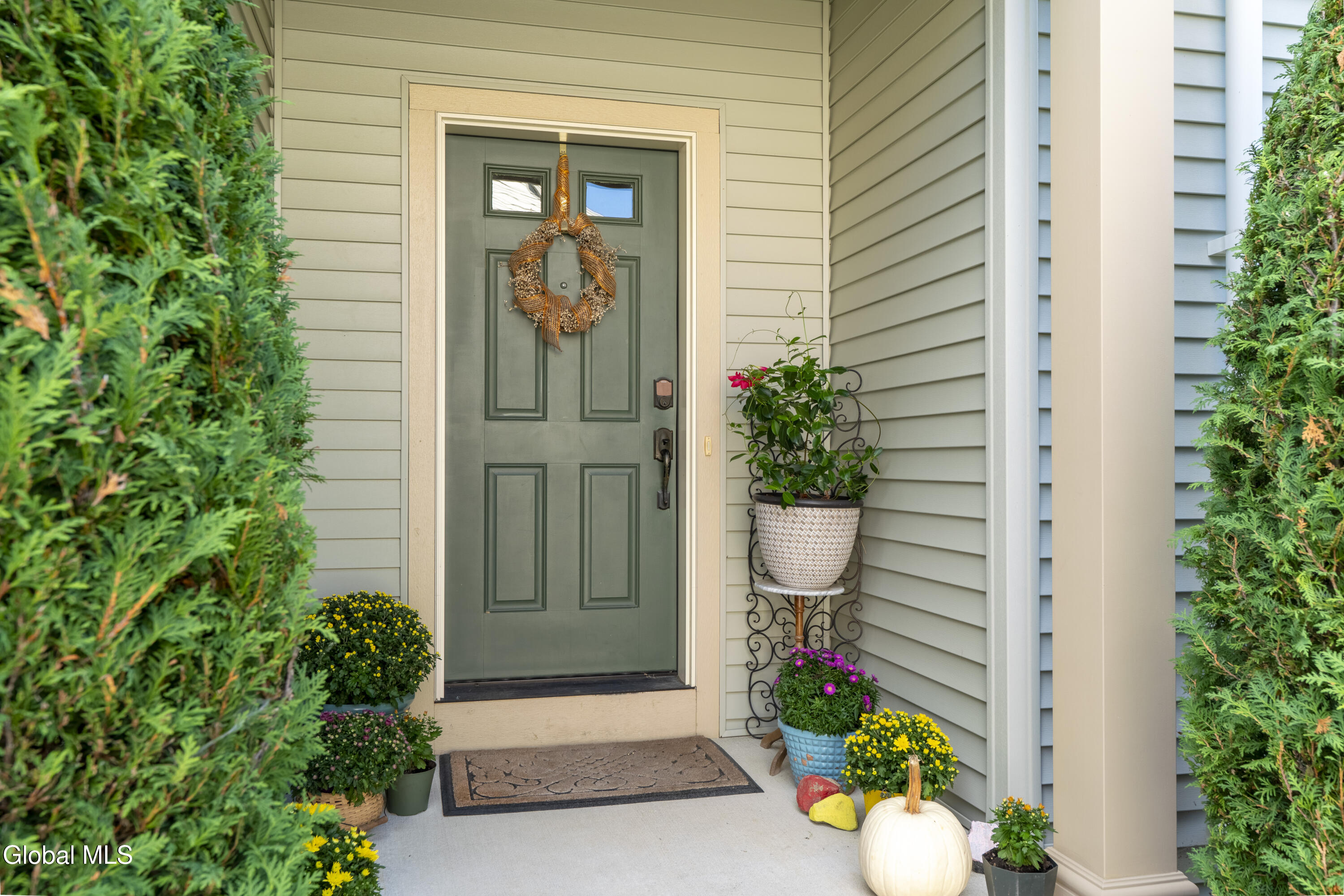 60 Meldon Circle Queensbury, NY 12804 - Photo 2 of 58 60 Meldon Circle -2