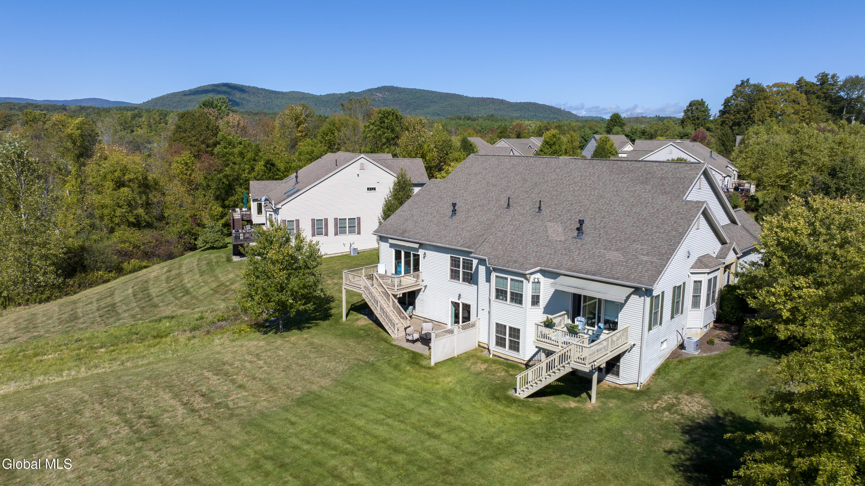 60 Meldon Circle Queensbury, NY 12804 - Photo 3 of 58 60 Meldon Circle -51