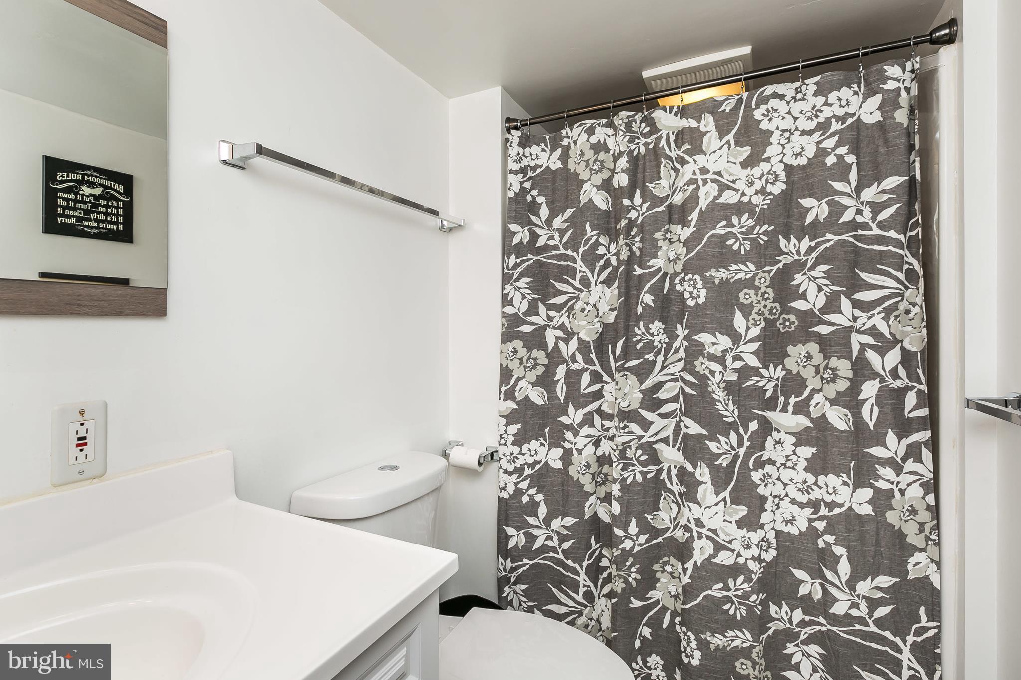 5714 Oakshire Road Baltimore, MD 21209 - Photo 21 of 30 Bath full bath in lower level