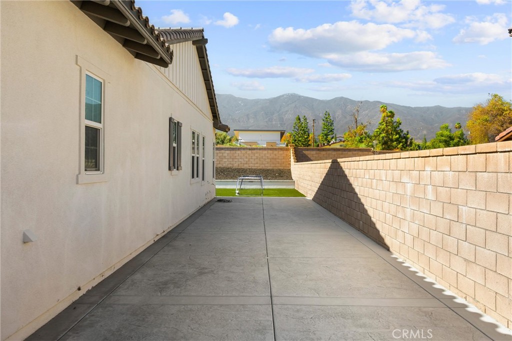 13318 Silver Sky Road Rancho Cucamonga, CA 91739 - Photo 72 of 75 side yard