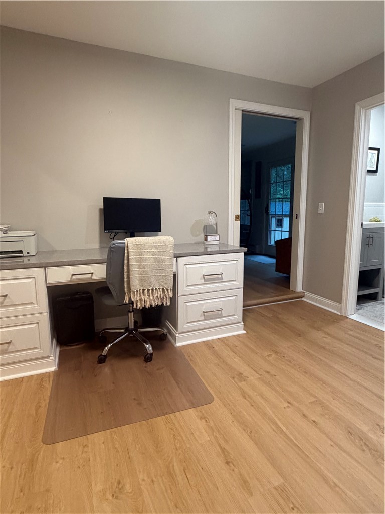 3720 Division Road East Greenwich, RI 02818 - Photo 7 of 38