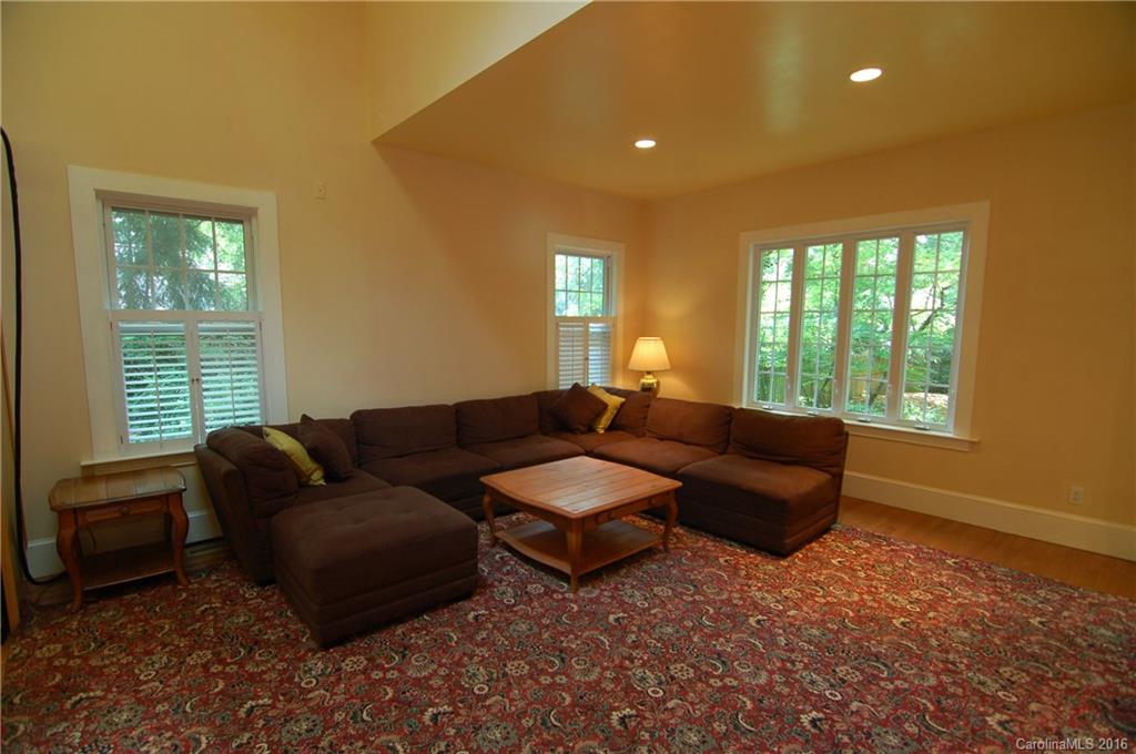 2110 Sharon Road Charlotte, NC 28207 - Photo 17 of 24 Gallery Image 17