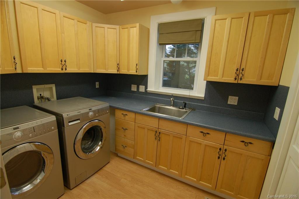 2110 Sharon Road Charlotte, NC 28207 - Photo 22 of 24 Gallery Image 22
