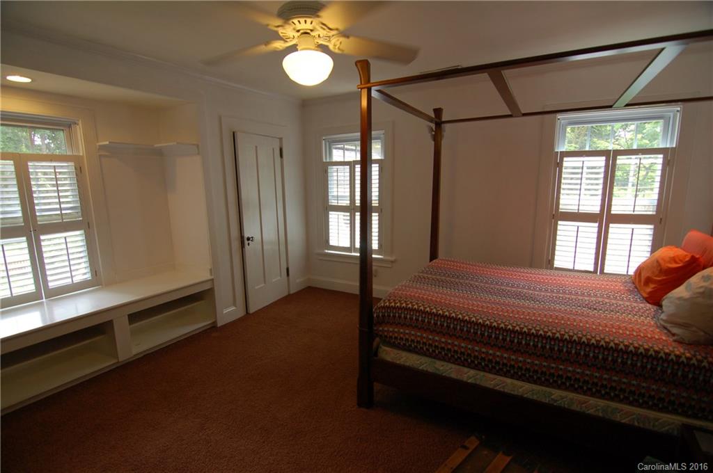 2110 Sharon Road Charlotte, NC 28207 - Photo 23 of 24 Gallery Image 23
